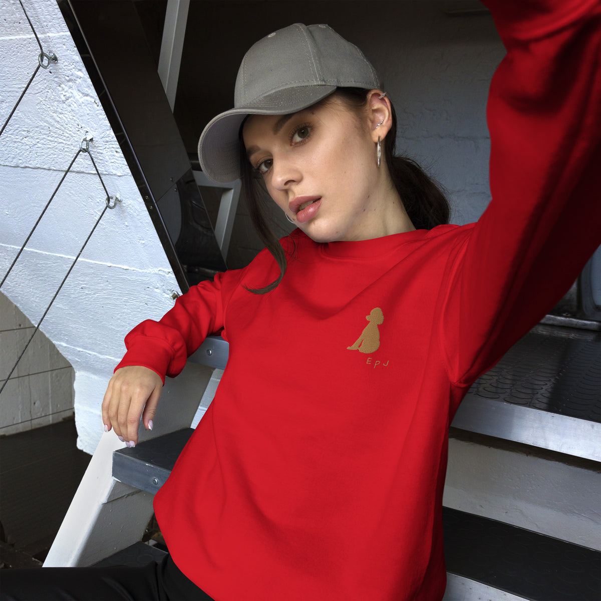 Sudadera unisex caniche cuerpo bordado