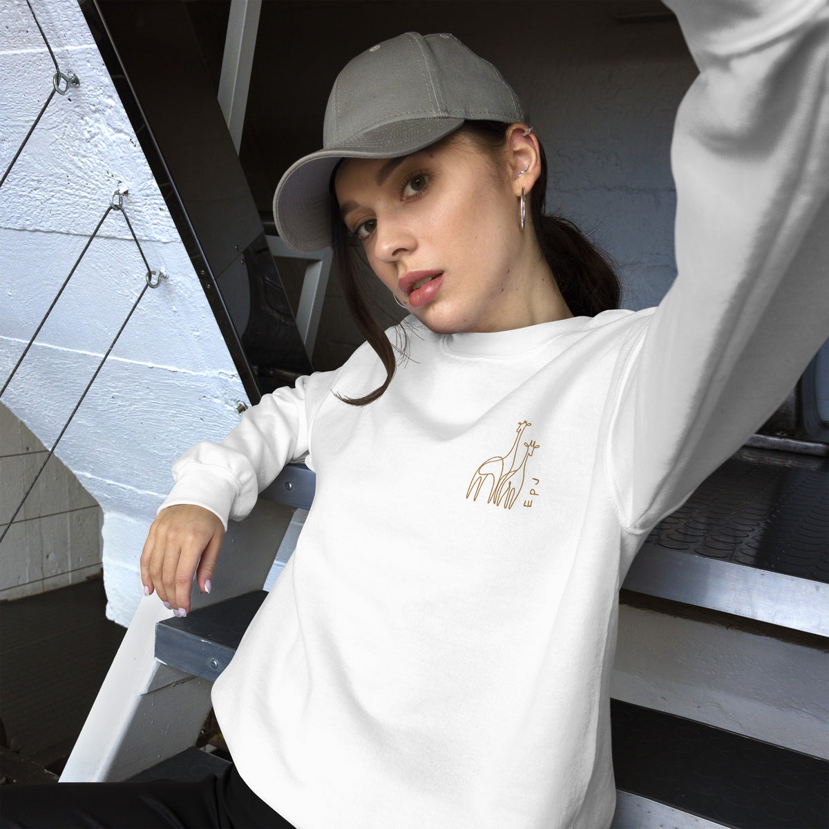 Sudadera unisex jirafas bordadas